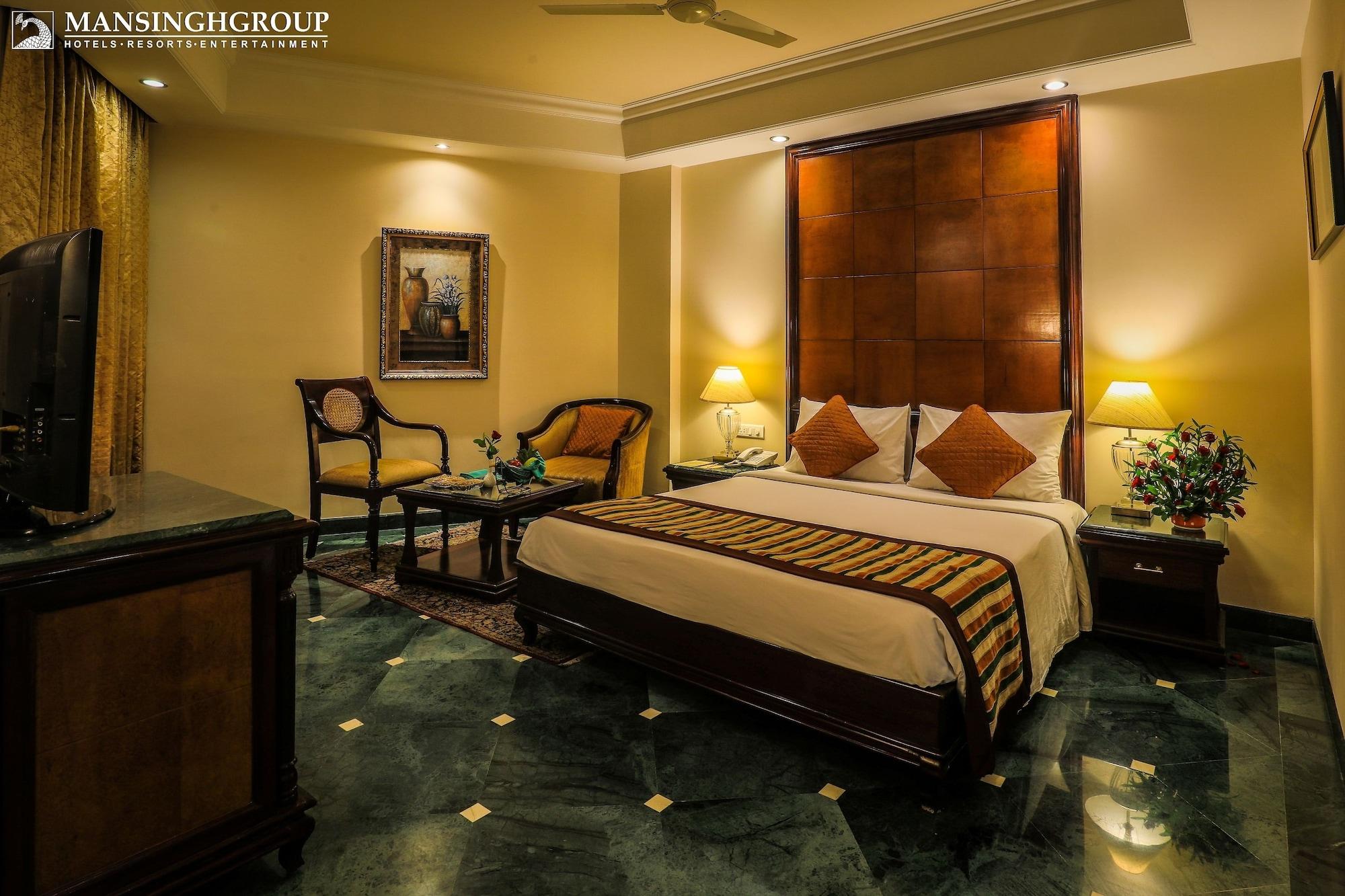 Mansingh Palace, 4*