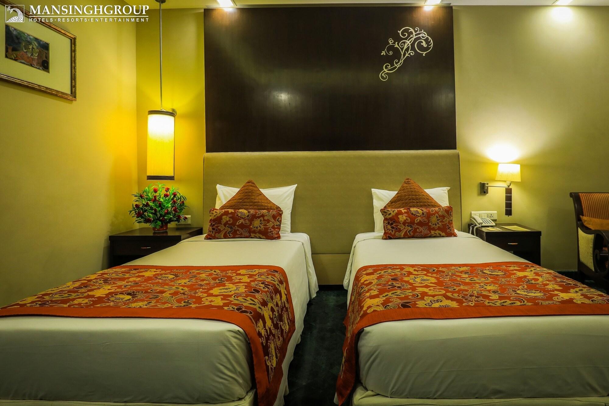 Mansingh Palace, 4*